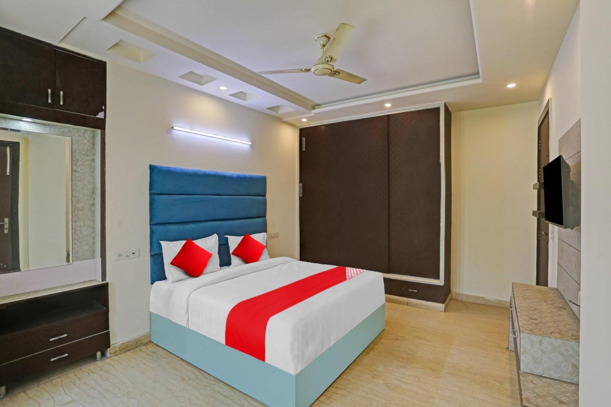 Hotel O Golden Key Inn Punjabi Bagh Ню Делхи Екстериор снимка
